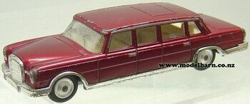 Mercedes 600 Pullman (dark metallic red, 121mm, unboxed)-mercedes-Model Barn