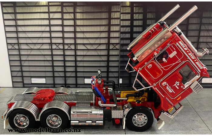 1/50 Kenworth K100G Prime Mover 