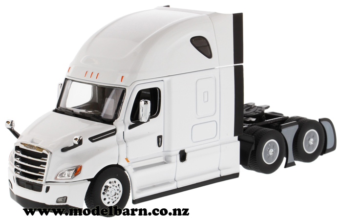 1/50 Freightliner Cascadia Prime Mover (Pearl White)