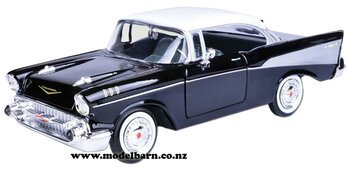 1/24 Chev Bel Air Coupe (1957, black & white)-chevrolet-and-gmc-Model Barn