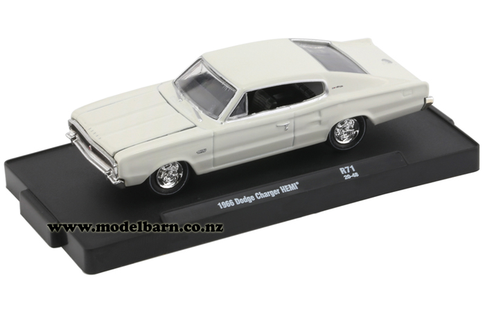 1/64 Dodge Charger Hemi (1966, white)