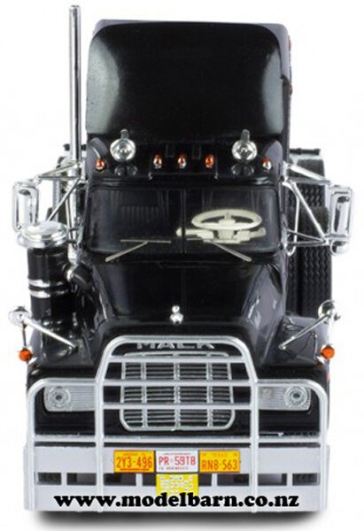 1/43 Mack RS700 Prime Mover (1966, black) Rubber Duck - New