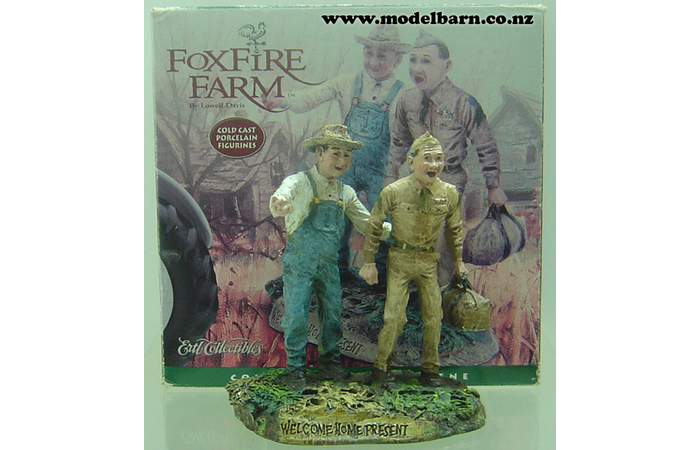 1/16 "Welcome Home Present" Figure (Foxfire Farm)