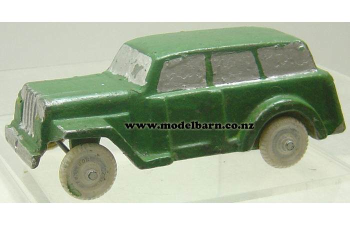 Jeep Station Wagon (green, repainted, broken bumper, 114mm)