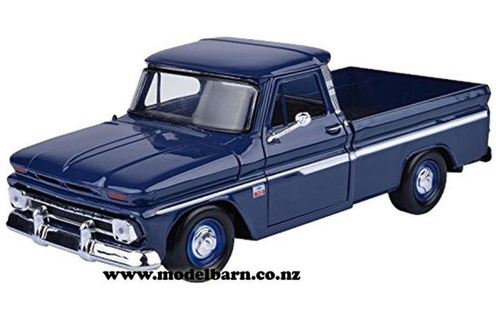 1/24 Chev C10 Fleetside Pick-Up (1966, dark blue)