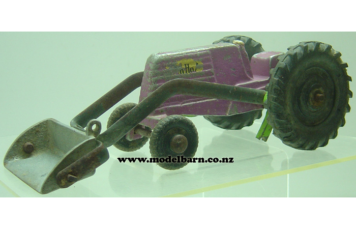 Medium Tractor with Loader (purple, 244mm)