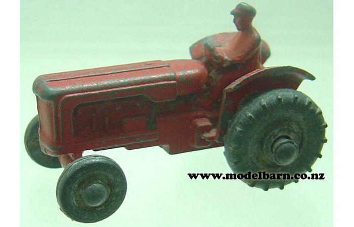 Fordson Super Major (red, 42mm, broken tow hook)