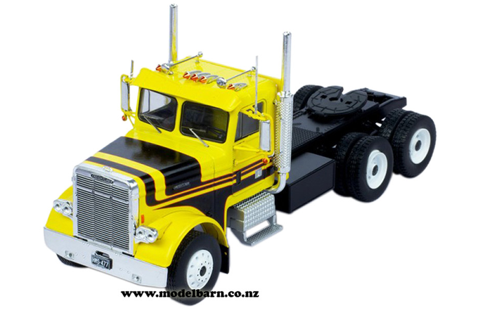 Modèle Réduit 1:43 Freightliner FLC 120 64 T 1977 Jaune - IXO TR116 - Neuf