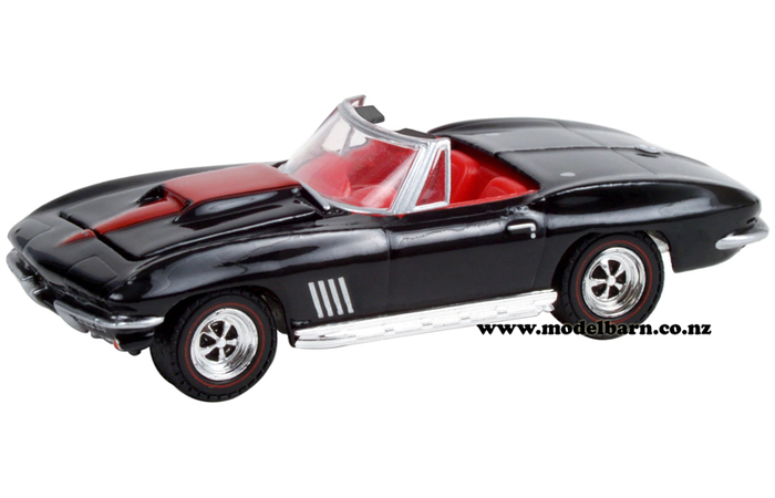 1/64 Chev Corvette Convertible (1967, black & red)