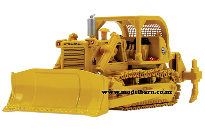 1/87 International TD-25 Bulldozer with Ripper