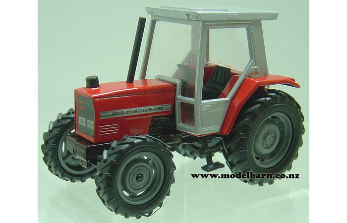 1/32 Massey Ferguson 3050 4WD