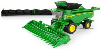 1/64 John Deere X9 1100 Combine Harvester with Grain & Corn Heads (Replica Play)-john-deere-Model Barn