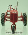 1/32 Farmall B (1939) Assembled Kitset (damaged)