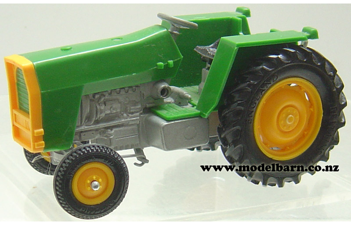 1/32 Massey Ferguson 595 2WD (no cab, green & yellow)