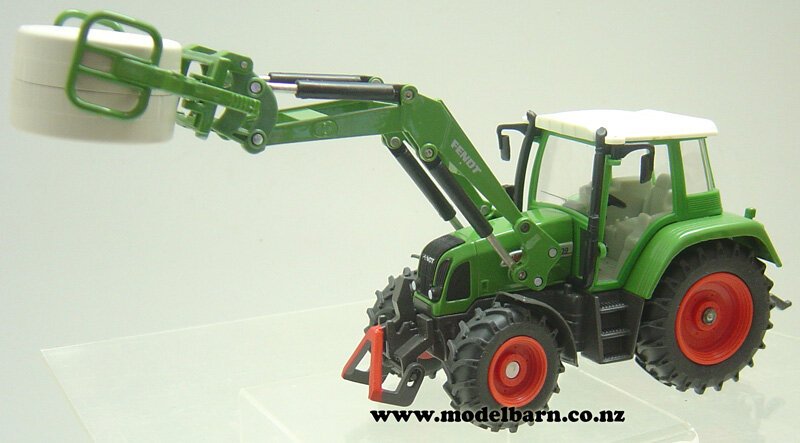 1/32 Fendt Farmer 409 Vario with Loader & Bale Clamp - Farm