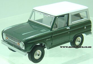 1/43 Ford Bronco (1966, green & white) Matchbox-ford-Model Barn