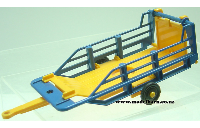 1/32 Bale Sledge (blue & yellow) Britains