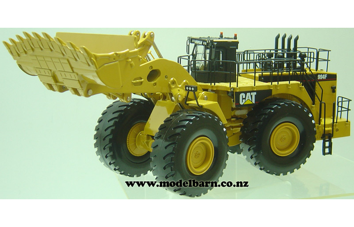 1/50 Caterpillar 994F Wheel Loader