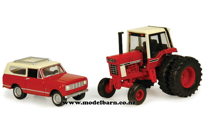 1/64 International Scout & 1486 with Duals