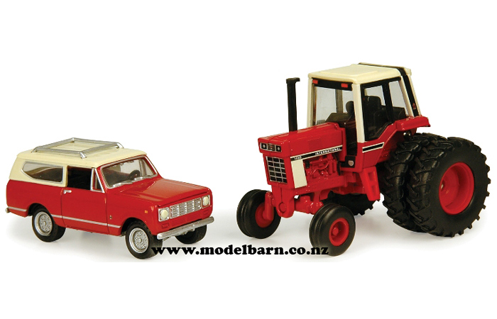 1/64 International Scout & 1486 with Duals