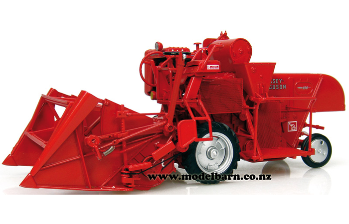 1/32 Massey Ferguson 830 Combine Harvester (1960)