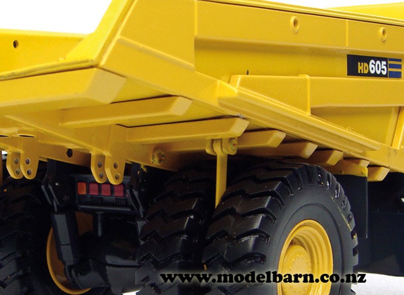1/50 Komatsu HD605-7 Dump Truck - Construction & Forestry-Komatsu