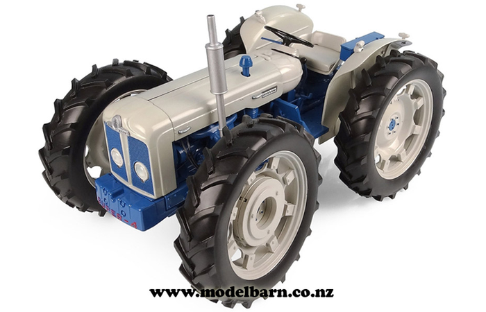 1/16 County Super 4 4WD (blue & grey, 1963)