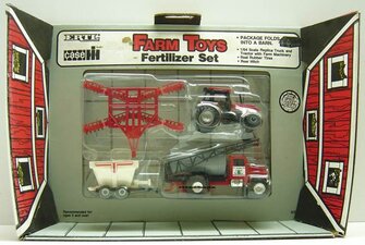 1/64 Case-IH 3294 4WD & Implements Fertiliser Set-case-ih-Model Barn