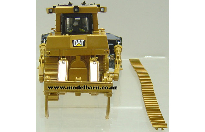 DIECAST MASTERS - CATERPILLAR D11T accompagnée d'une figurine - 1/50