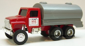 1/64 Milk Tanker "Ertl Milk Co-Op"-other-trucks-Model Barn