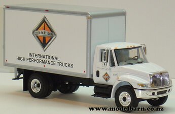 1/34 International 4400 Box Truck "International"-international-Model Barn