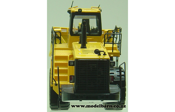 1/50 Komatsu WA600-6 Wheel Loader (damaged box, broken
