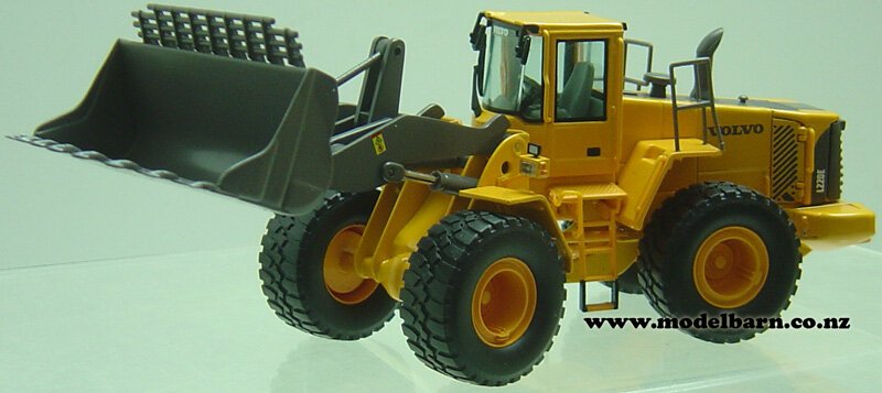VOLVO L220E ホイールローダ　　1/50スケールモデル 1/50 Volvo L220E Wheel Loader - Construction & Forestry