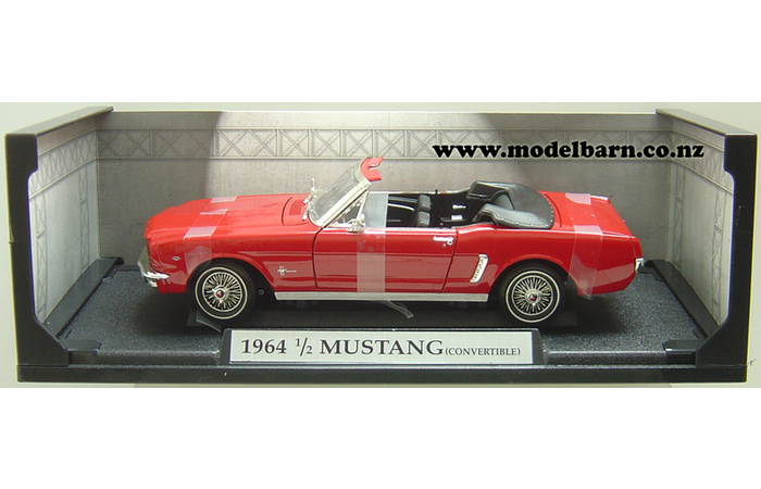 1/18 Ford Mustang Convertible (1964, red)