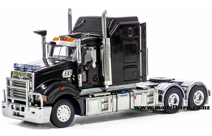 1/50 Mack Super-Liner III Prime Mover (black)