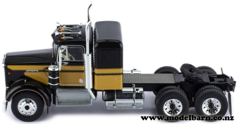 1/43 Kenworth W900 Prime Mover (1976, black & brown) - New