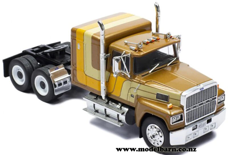 1/43 フォード LTL-9000 1978 ブルー 大型ボンネットトラック 1/43 フォード LTL-9000 1978 ブルー 大型ボンネットトラック