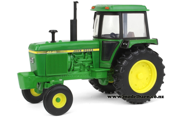 1/32 John Deere 4240 2WD with Cab (Britains)