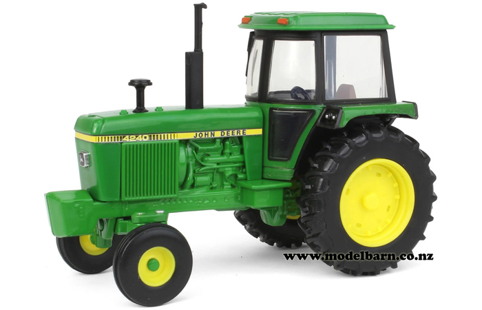 1/32 John Deere 4240 2WD with Cab (Britains)