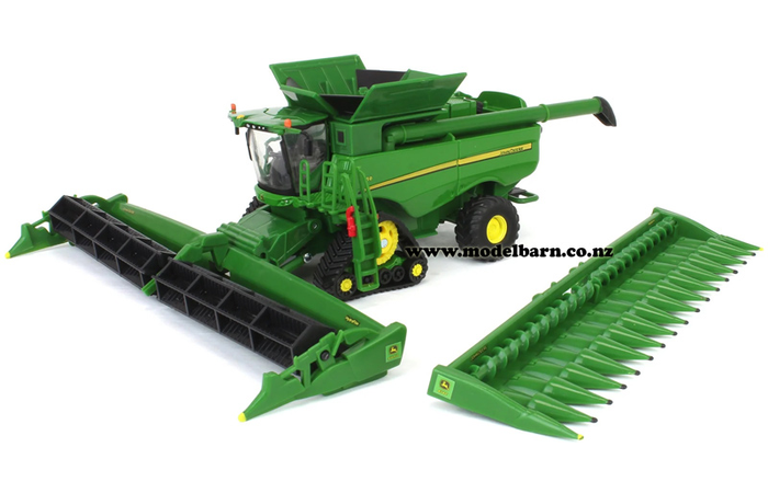 1/64 John Deere S780 Combine Harvester with Grain & Corn Heads