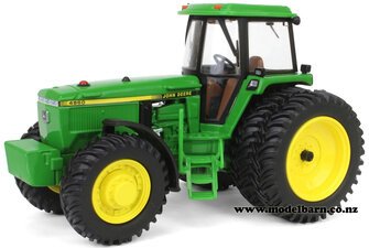 1/32 John Deere 4960 4WD with Duals-john-deere-Model Barn