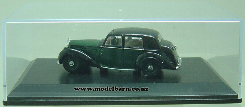 1/43 Bentley Mk VI Sedan (green & black) Used - Vehicles