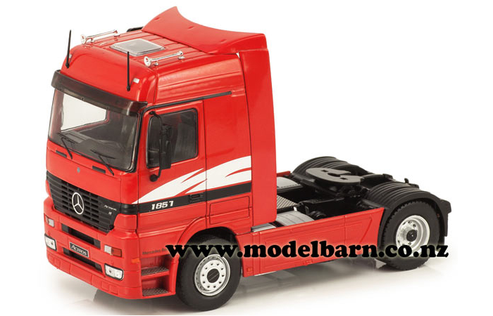 1/43 Mercedes Actros 1857 Prime Mover (1995, red)