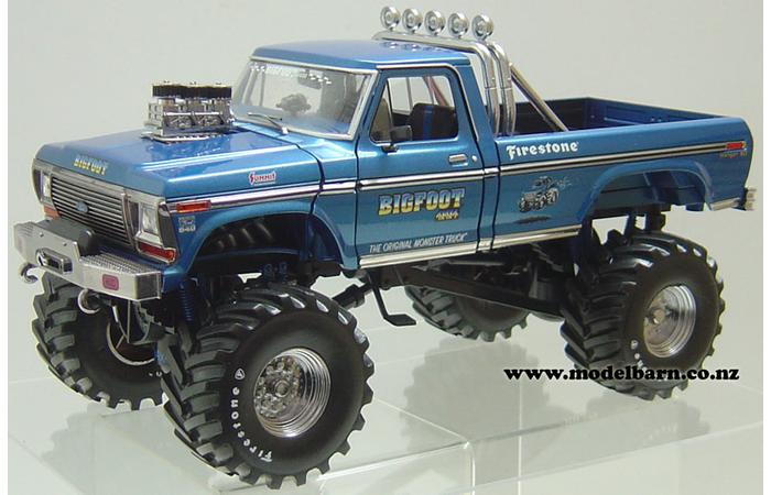 1/18 Ford F-250 Monster Truck (1974, blue) "Bigfoot No. 1"