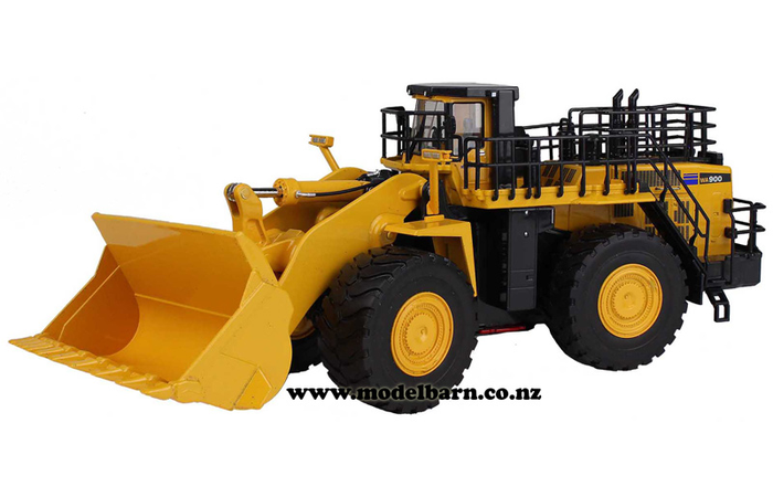 1/50 Komatsu WA900-3 Wheel Loader (used)