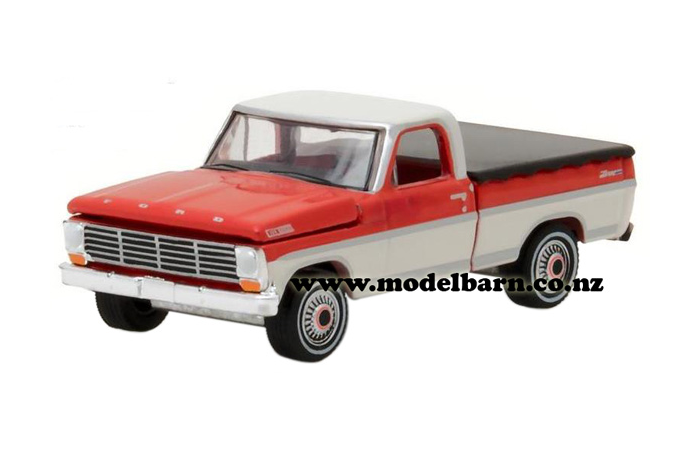 1/64 Ford F-100 Pick-Up (1967, red, white & black)