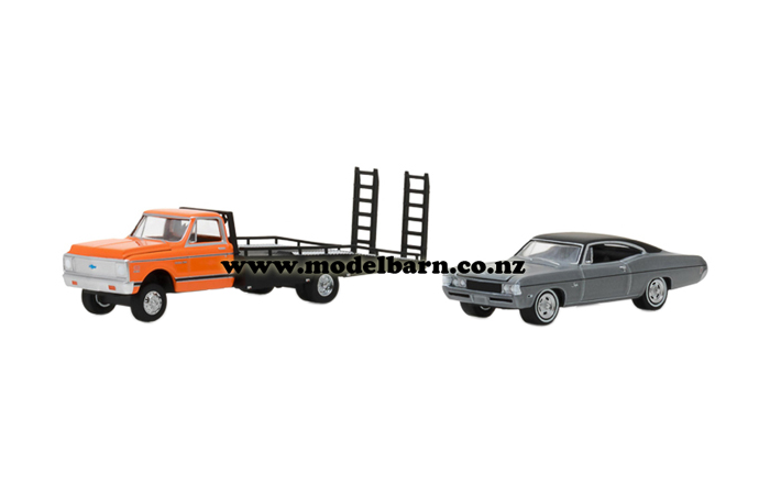 1/64 Chev C30 Truck (1972) with Chev Impala SS (1968)