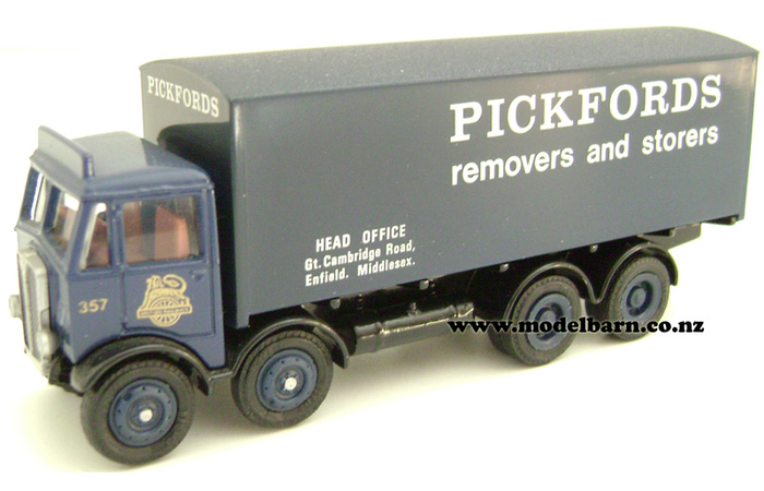 1/76 AEC Mammoth Mark III 4-Axle Box Truck "Pickfords"