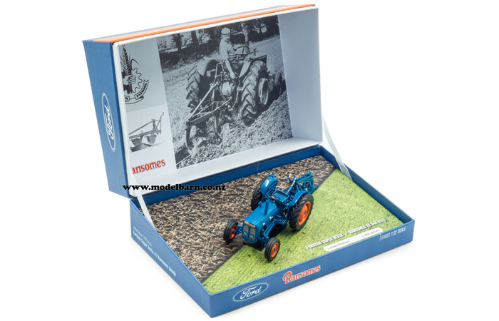 1/32 Fordson Super Dexta & Ransomes TS 54A Plough