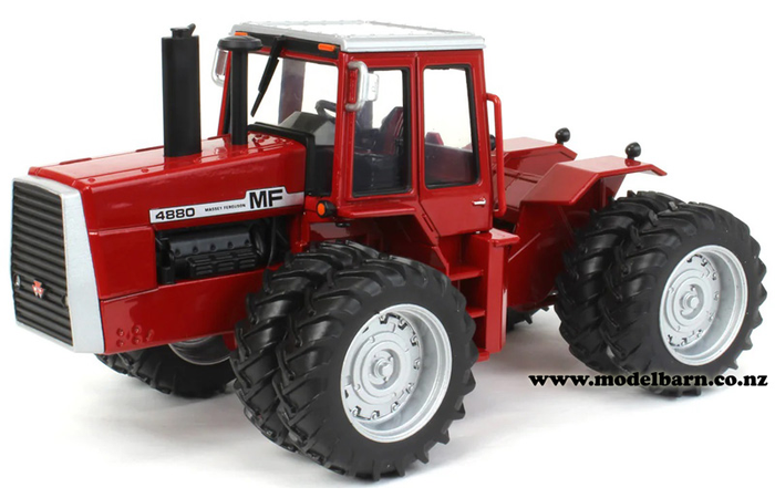 1/32 Massey Ferguson 4880 4WD